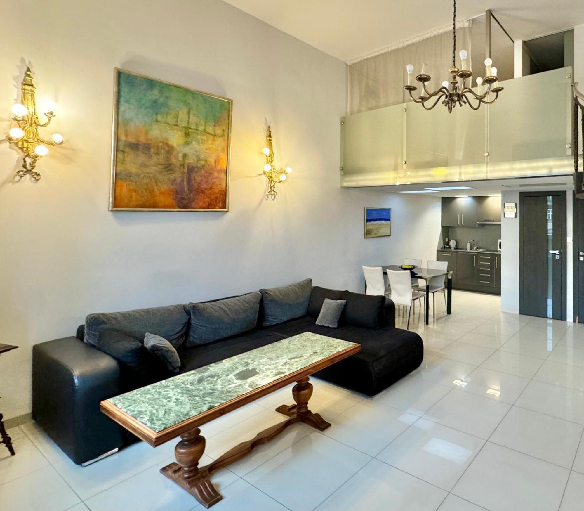 Wroclaw Inn Apartments ภายนอก รูปภาพ