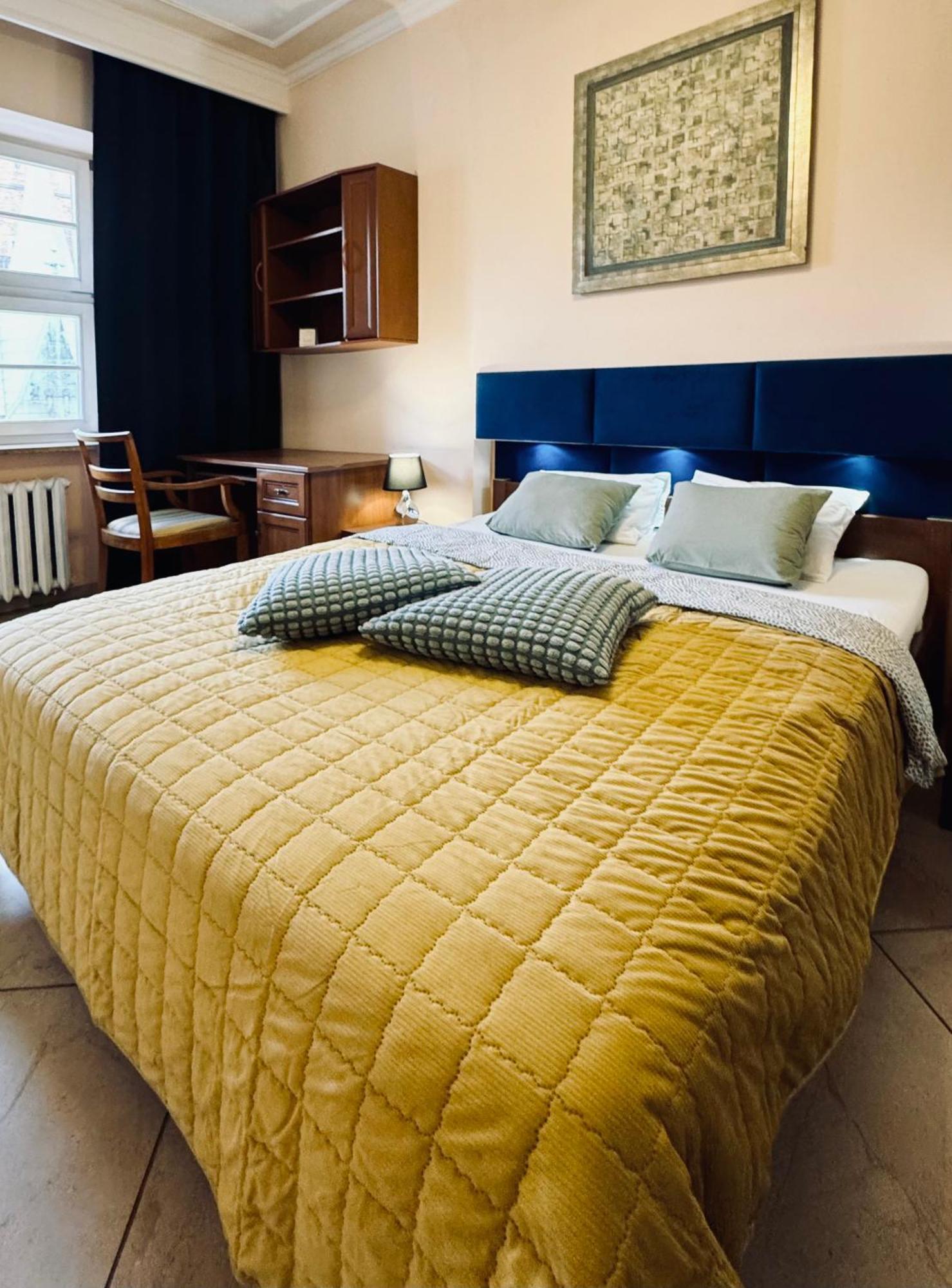 Wroclaw Inn Apartments ภายนอก รูปภาพ